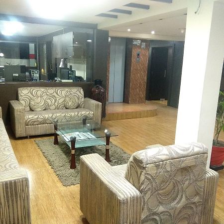 Hotel Royal Regency Bori  ภายนอก รูปภาพ