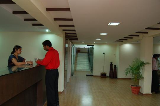Hotel Royal Regency Bori  ภายนอก รูปภาพ