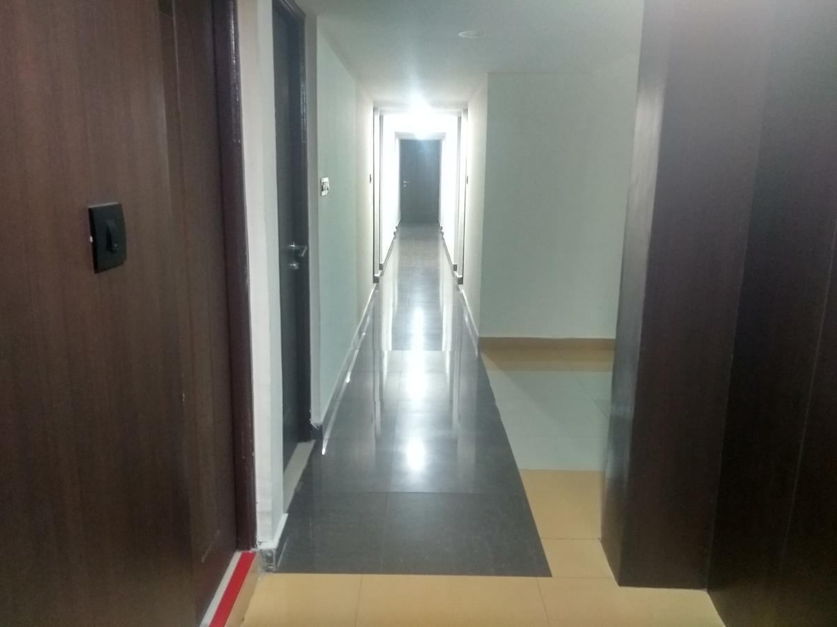 Hotel Royal Regency Bori  ภายนอก รูปภาพ